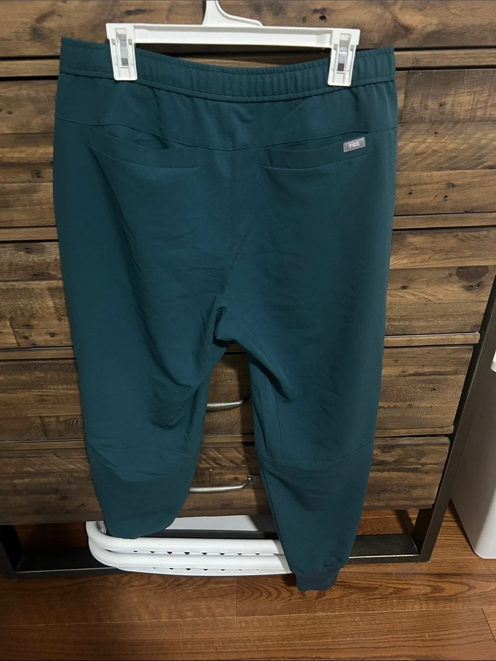 Figs Men's Tansen Teal Drawstring Jogger Scrub Pants. Medical. Vet. Healthcare.